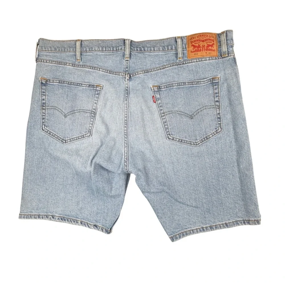 Levi Strauss 412 Slim Fit Denim Shorts Mens 42 Light Wash Blue 39387-0039